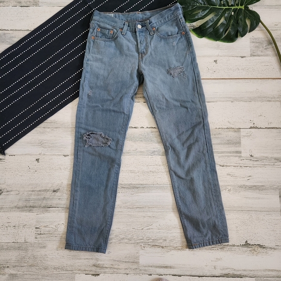 Levis Premium Taper Leg Mid Rise Jeans Distressed Size 24 - Picture 11 of 12